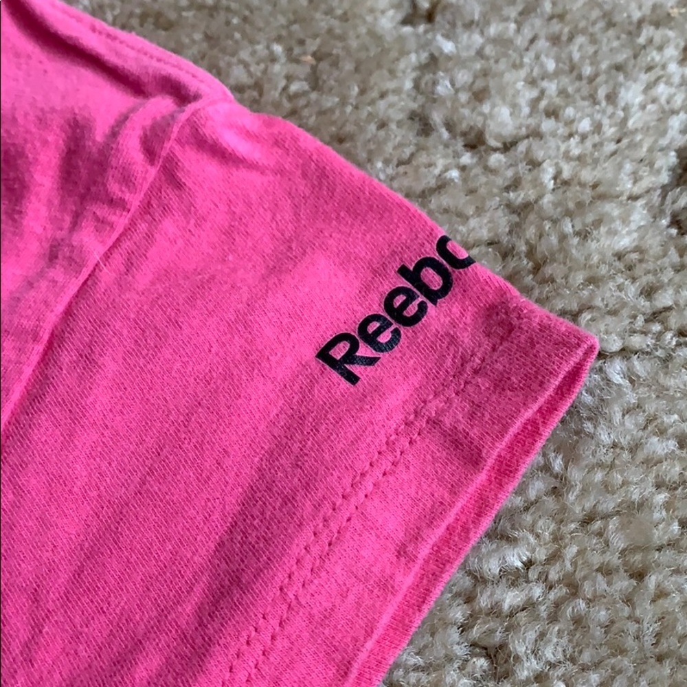 Pink Reebok tee shirt - Picture 3 of 5